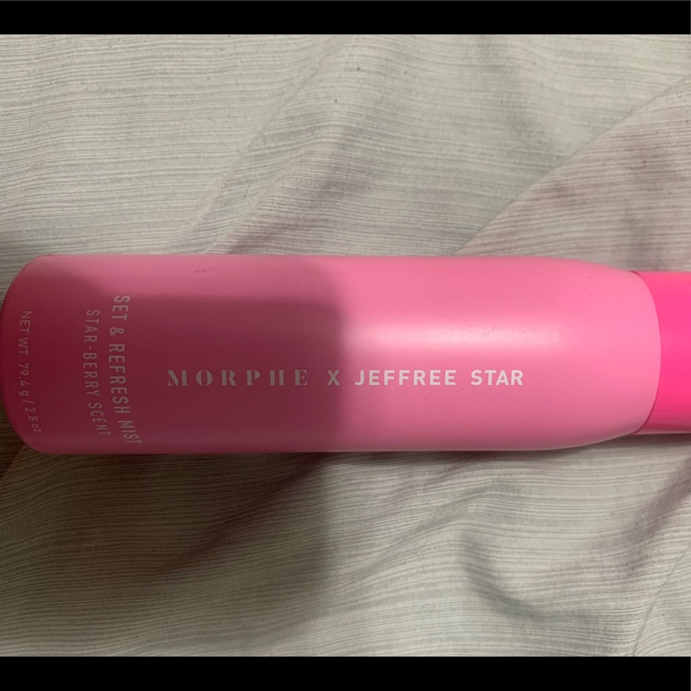 Morphe x JS setting spray